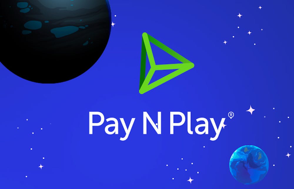 Pay N Play Kasinot – kuvassa Pay N Play logo ja  avaruudessa kaksi planeettaa ja tähtiä